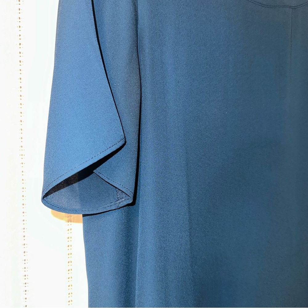 Banana Republic Teal Blue Short Sleeve Blouse - Picture 3 of 6